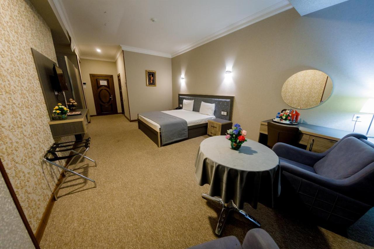 Royal Sapphire Hotel Baku Kültér fotó