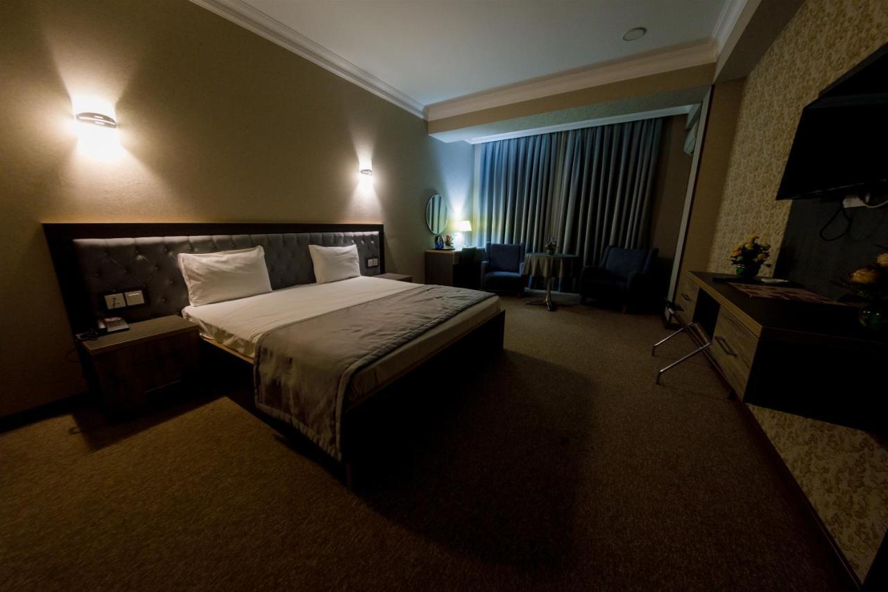 Royal Sapphire Hotel Baku Kültér fotó