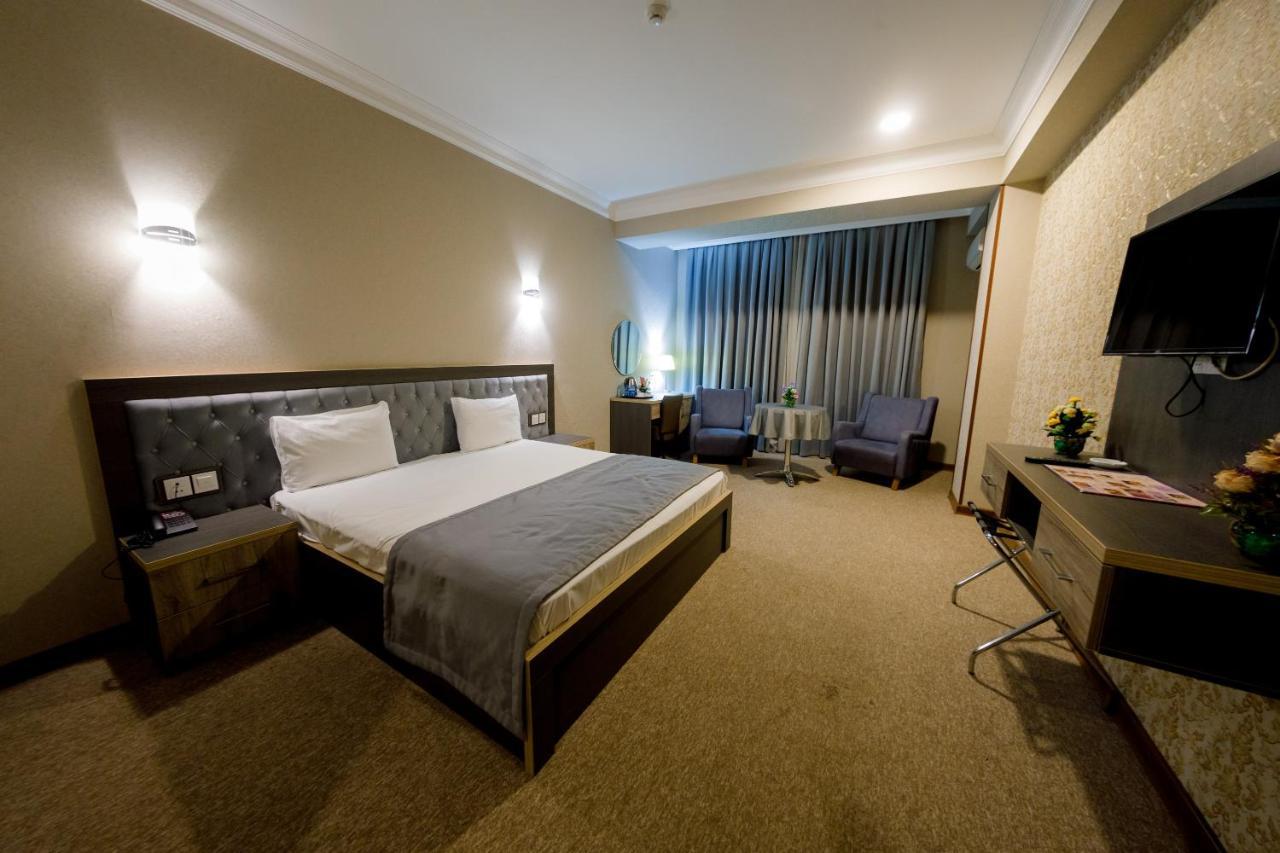 Royal Sapphire Hotel Baku Kültér fotó