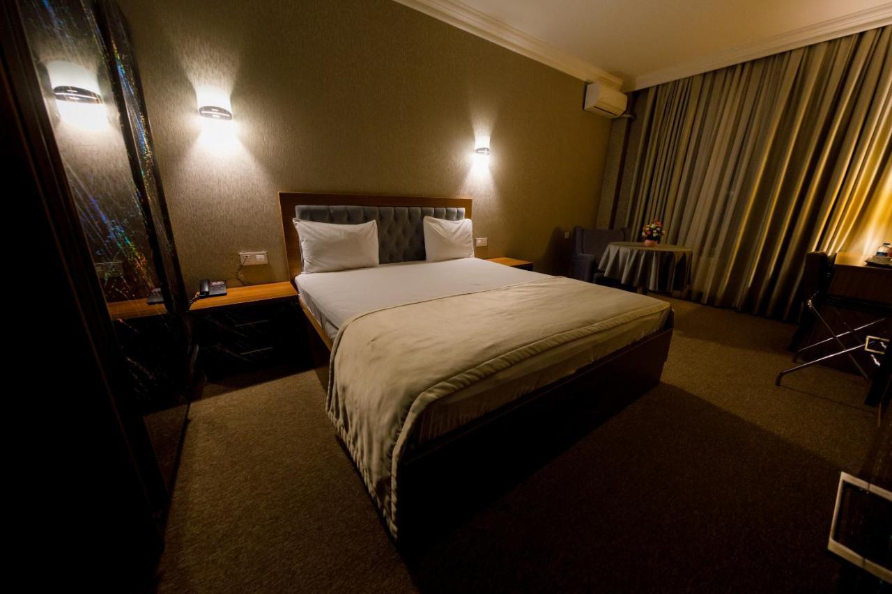 Royal Sapphire Hotel Baku Kültér fotó