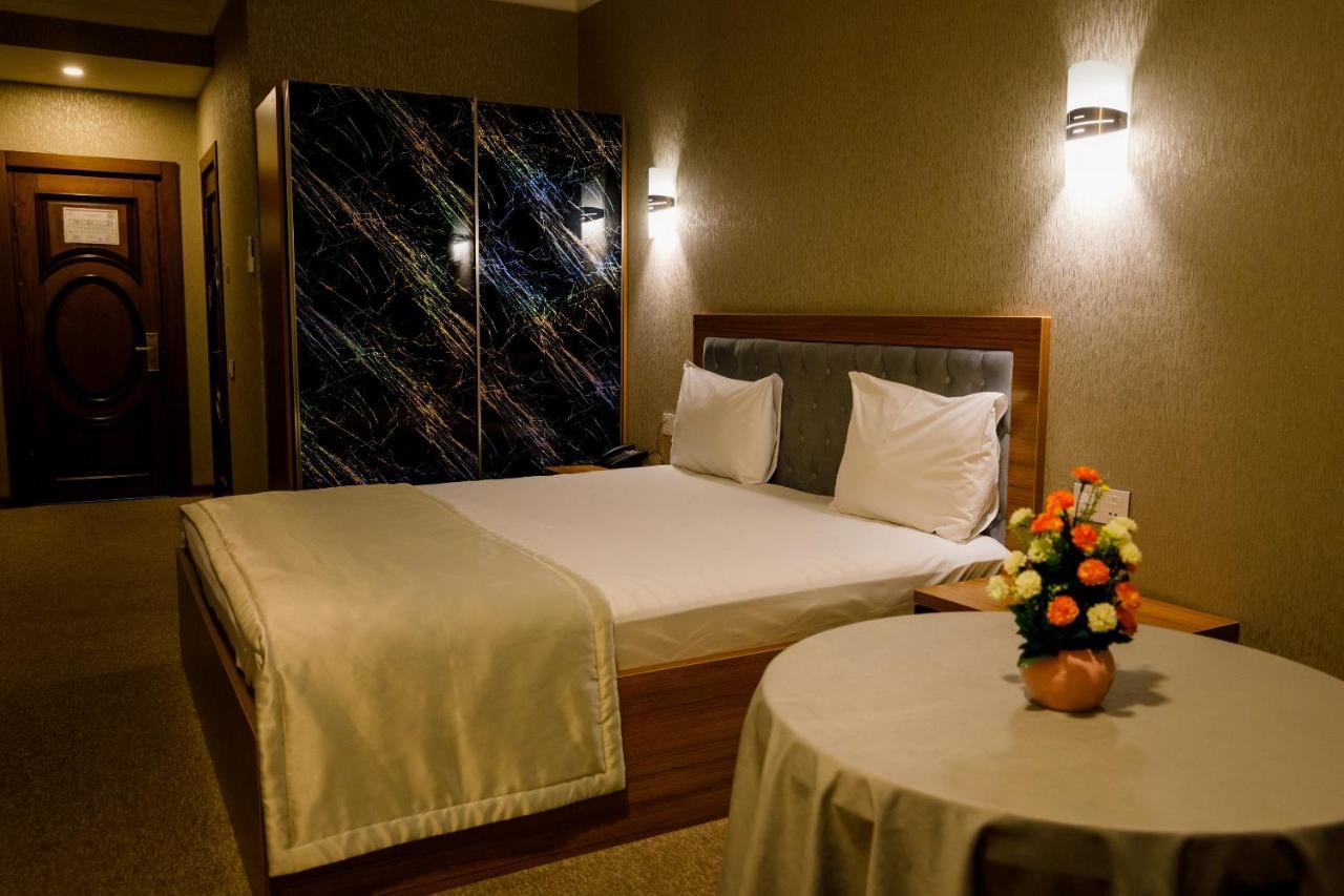 Royal Sapphire Hotel Baku Kültér fotó