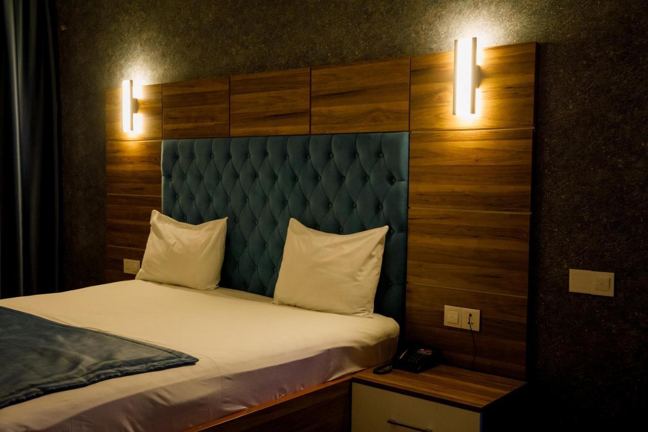 Royal Sapphire Hotel Baku Kültér fotó