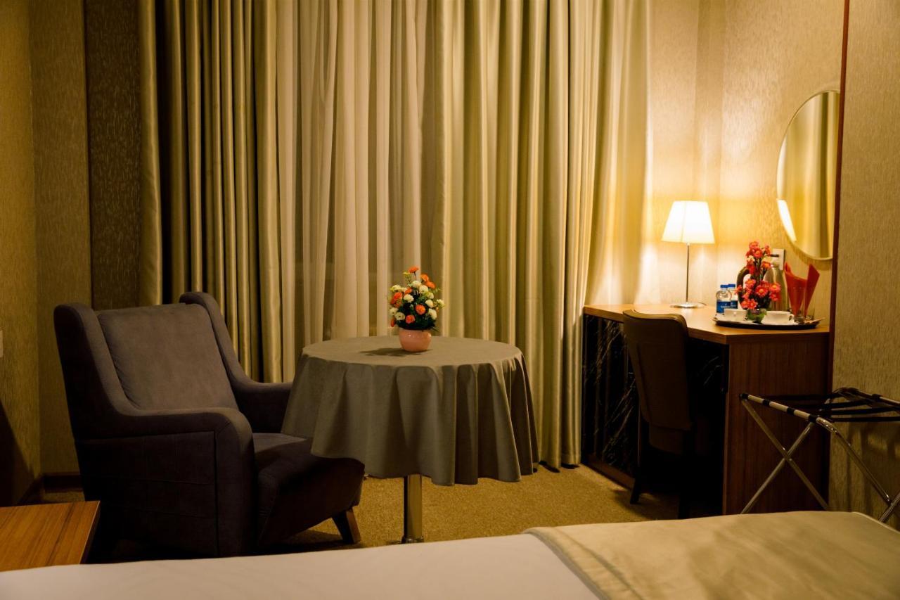 Royal Sapphire Hotel Baku Kültér fotó