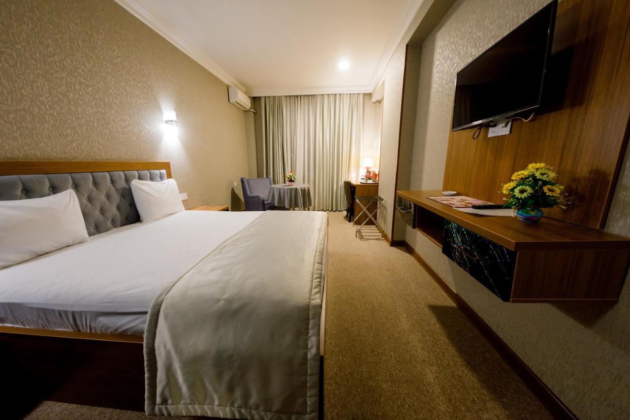 Royal Sapphire Hotel Baku Kültér fotó